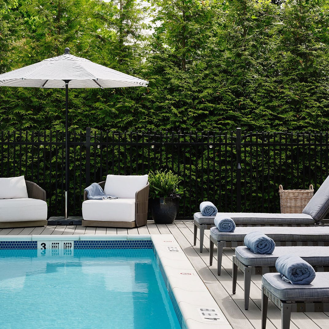 Tier: A coastal retreat where elegance meets tranquility. hero image